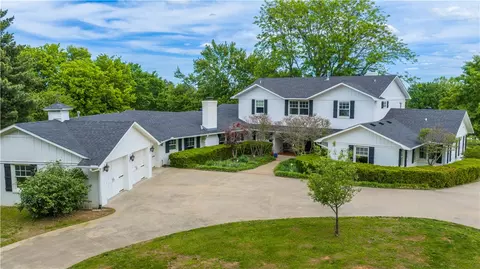 2859 Cedar Hill Dr, Fayetteville, AR 72703