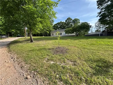15282 Burgin Valley Rd, Gravette, AR 72736