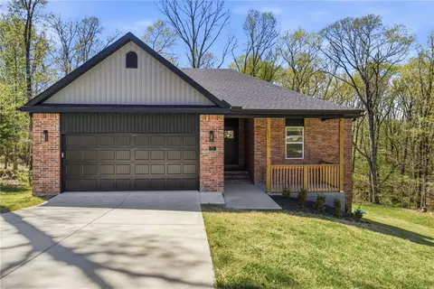 5 Bedworth Cir, Bella Vista, AR 72715