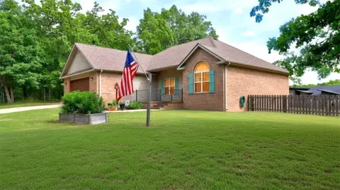 18 Nantwich Cir, Bella Vista, AR 72714