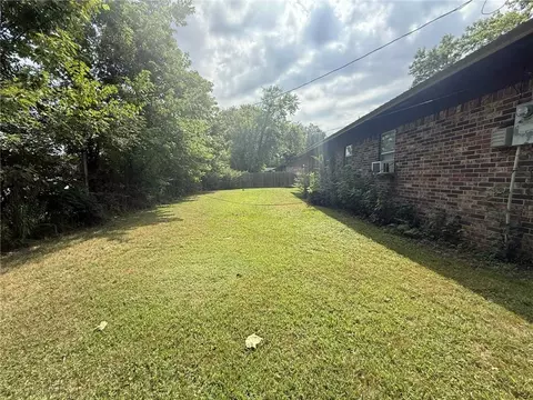 1803 Harkey St, Paris, AR 72855 photo 2