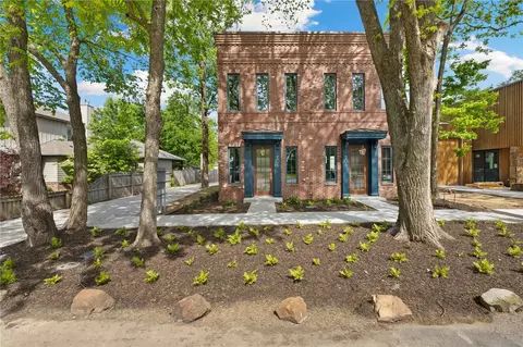 506 NW B St, Bentonville, AR 72712