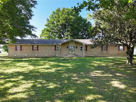 2475 Pine St, Hector, AR 72843