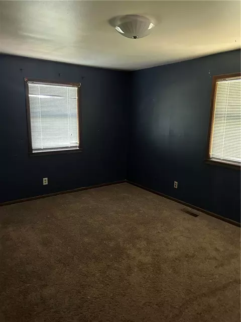 Bedroom - 5087 Maris Loop, Harrison, AR 72601 photo 2 of 3