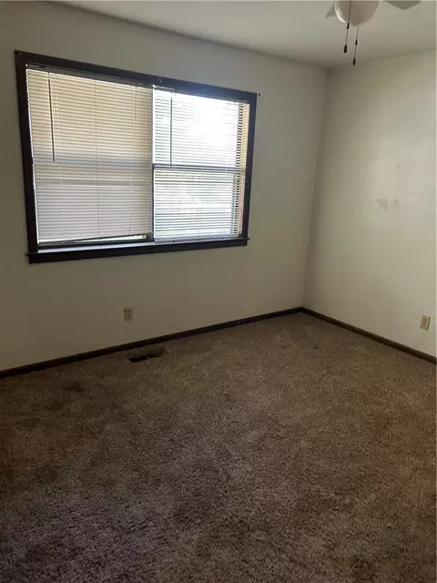 Bedroom - 5087 Maris Loop, Harrison, AR 72601 photo 1 of 3