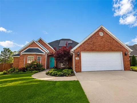 989 Lexington Cir, Springdale, AR 72762