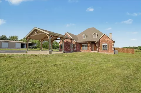 12923 Galyean Rd, Bentonville, AR 72712