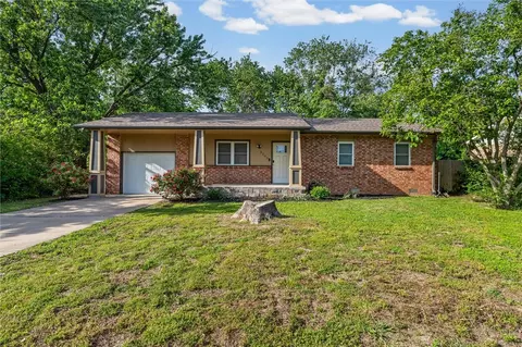 2203 Beth Ln, Bentonville, AR 72712