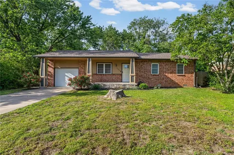 2203 Beth Ln, Bentonville, AR 72712
