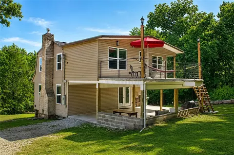 2951 Black Oak Rd, Fayetteville, AR 72701