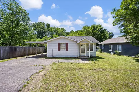 1006 E J St, Russellville, AR 72801