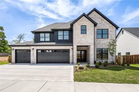 6500 SW Dawning Path St, Bentonville, AR 72713