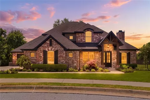 201 Grimsdell Cir, Cave Springs, AR 72718