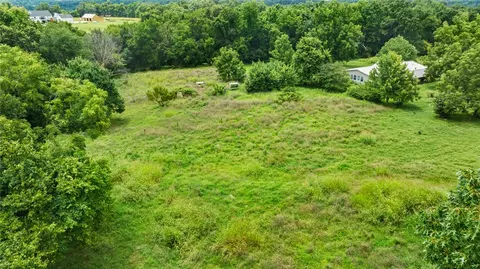 Ravine Street, Cave Springs, AR 72718