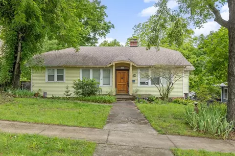 511 N Forest Ave, Fayetteville, AR 72701