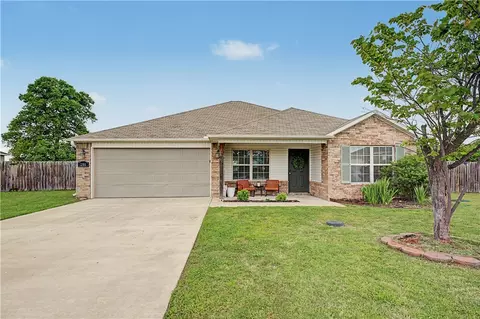 280 Glory Ln, Springdale, AR 72764