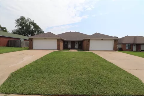 1158-1160 N Boxley Ave, Fayetteville, AR 72704