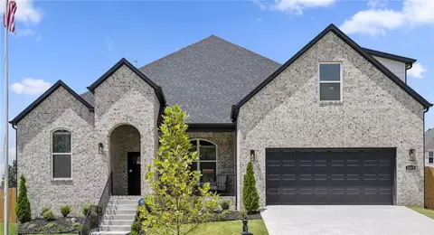 2825 N Chapel Dr, Fayetteville, AR 72704