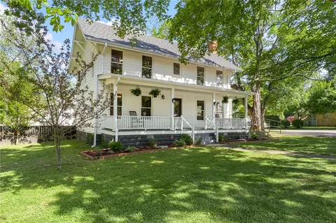 623 S Pine St, Harrison, AR 72601 photo 3