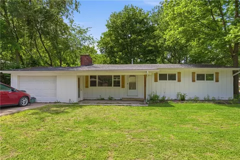 1203 N Sang Ave, Fayetteville, AR 72703