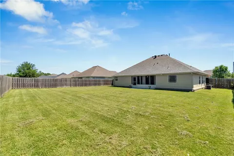 Exterior - 3890 Deerhurst St, Springdale, AR 72764 photo 5 of 9