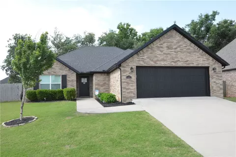 1497 Counts Ave, Springdale, AR 72764