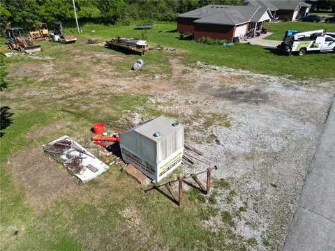 111 Orchard Dr, Gentry, AR 72734 photo 9