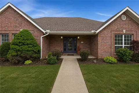 552 N Brices Cross Dr, Fayetteville, AR 72704