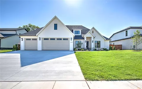 6709 SW Heartbeat St, Bentonville, AR 72713