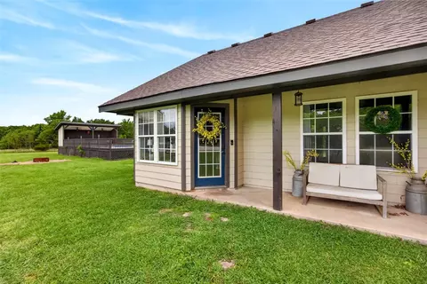 Exterior - 1077 Madison 7880, Wesley, AR 72773 photo 2 of 5