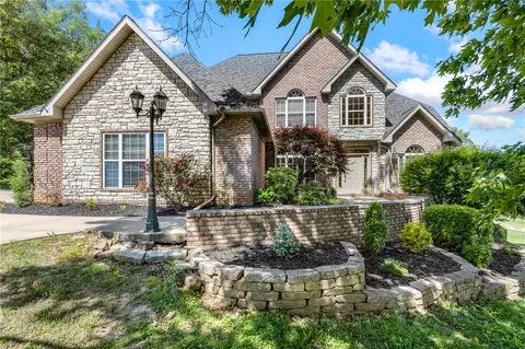 3323 Savannah Dr, Harrison, AR 72601