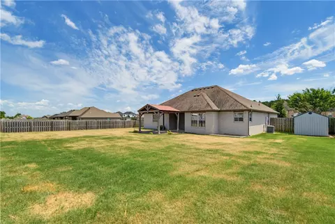 Exterior - 1500 Aniston Rd, Centerton, AR 72719 photo 6 of 10
