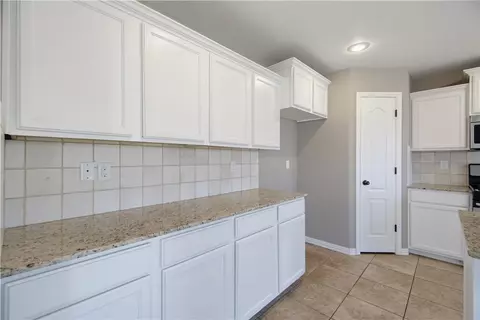 Kitchen - 1500 Aniston Rd, Centerton, AR 72719 photo 1 of 4