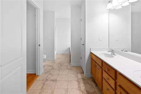 Bath - 2034 Willow Ridge Ave, Springdale, AR 72764 photo 3 of 4