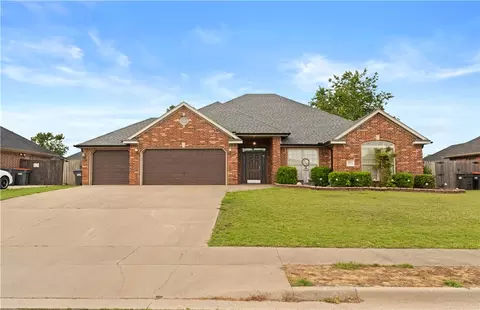 2034 Willow Ridge Ave, Springdale, AR 72764