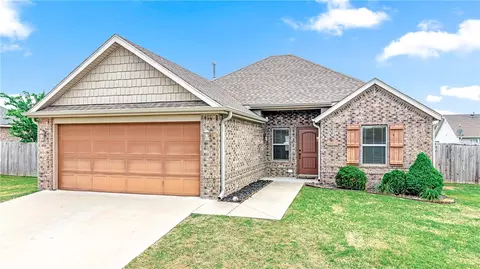 1280 General Mccrae Dr, Prairie Grove, AR 72753