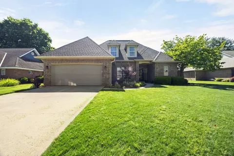 3383 N Southridge Dr, Fayetteville, AR 72703