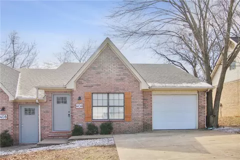 40 Holly Dr #A & B, Bentonville, AR 72712