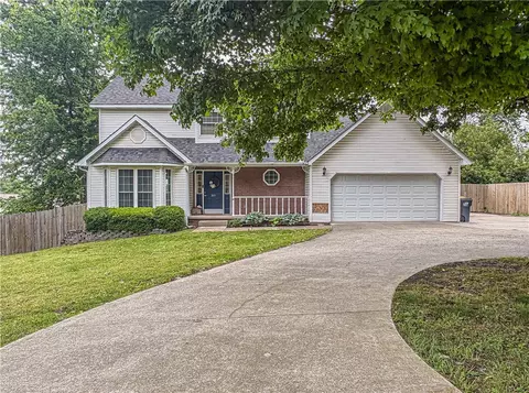 301 Old Farm Rd, Harrison, AR 72601