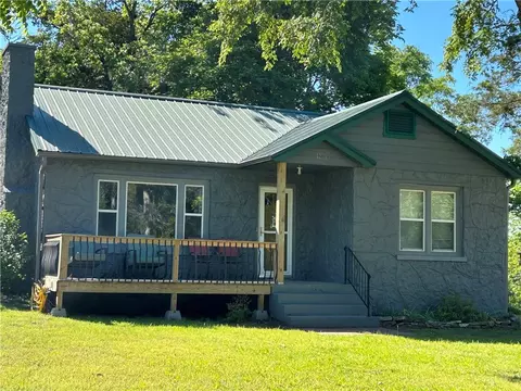 1206 N Diamond Blvd, Diamond City, AR 72644