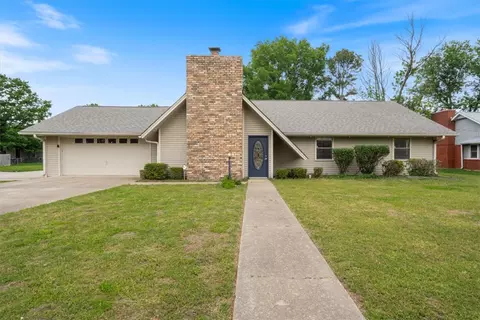 2115 W Tulsa St, Siloam Springs, AR 72761