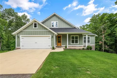 48 Brentwood Dr, Bella Vista, AR 72715