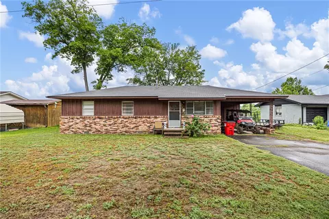 108 Bowman Dr, Dardanelle, AR 72834
