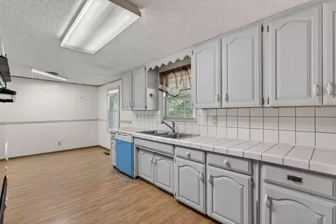 Kitchen - 507 Rudy, Alma, AR 72921 photo 1 of 3