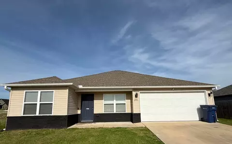 2113 Lexington St, Siloam Springs, AR 72761