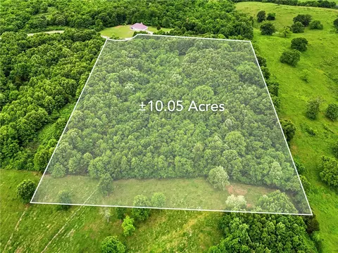 Undisclosed, Green Forest, AR 72638