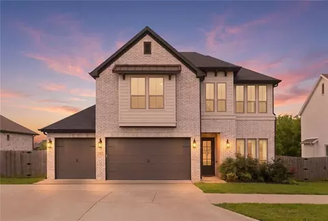 1413 Cannon Ln, Cave Springs, AR 72718