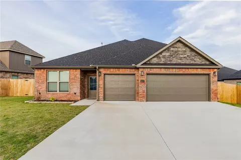 6601 SW Acacia St, Bentonville, AR 72713
