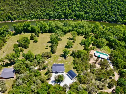 865 County Road 212, Eureka Springs, AR 72631