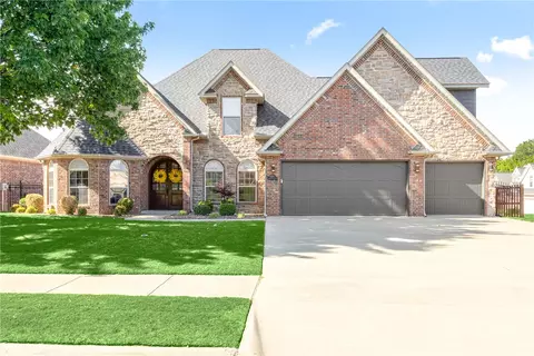 3700 SW Plateau Blvd, Bentonville, AR 72712